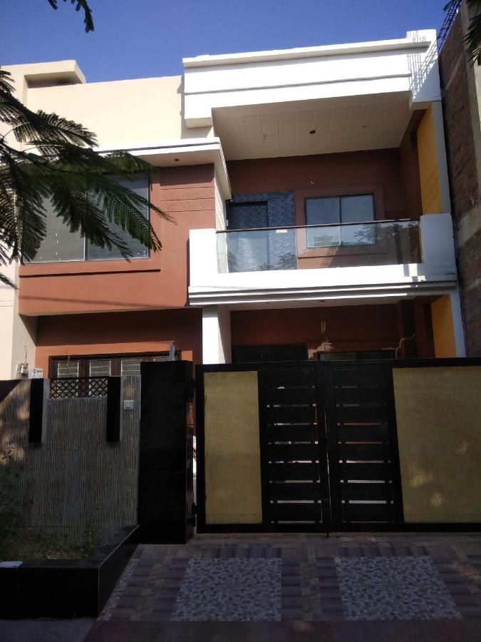 Вилла Kalindi Mid Town Индаур Экстерьер фото